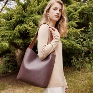 Cuyana Wide Strap Bucket Bag